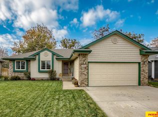 1027 Sheridan St, Fremont, NE 68025