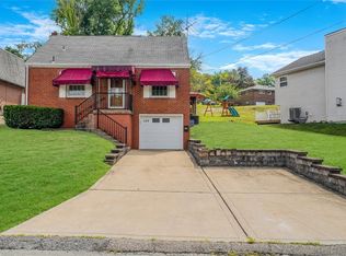 129 Vale Dr, West Mifflin, PA 15122