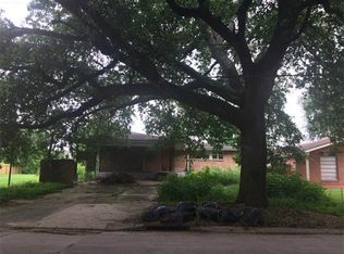 5823 Pratt Dr, New Orleans, LA 70122