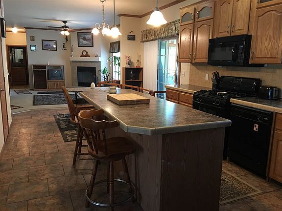 3rd image of 428 7th St