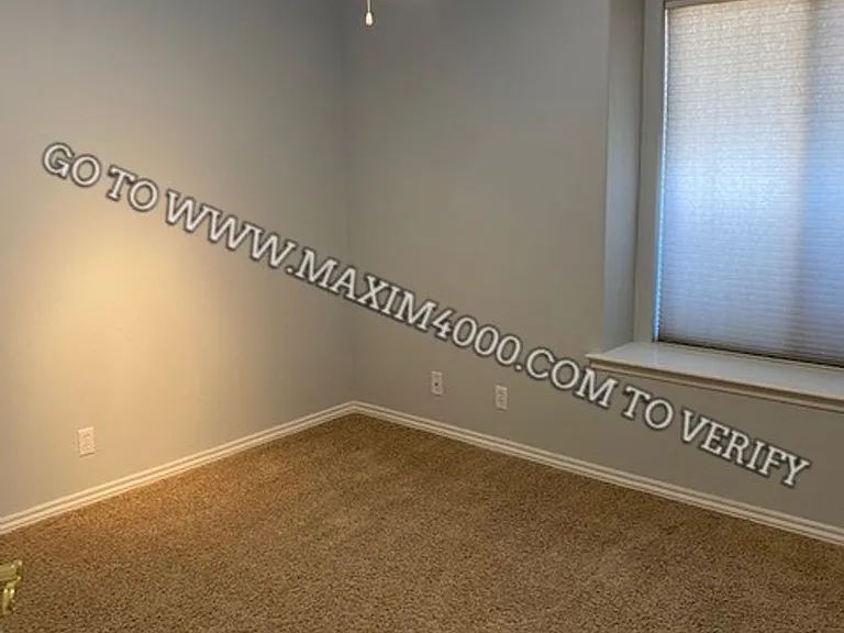 2499 Interlochen Ct #4A — Photo 11
