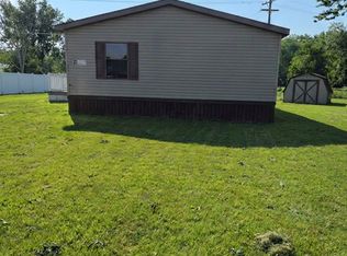 5227 Bud Ln, Casco, MI 48064