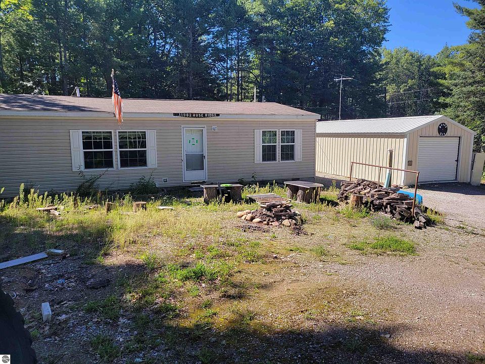 11740 Rose Rdg, Kalkaska, MI 49646 Zillow