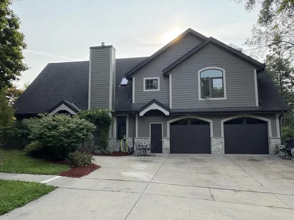 109 Riverview DRIVE, Waterford, WI 53185