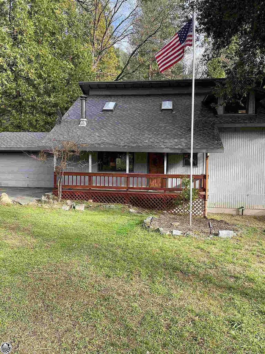 22255 Crystal Falls Ct photo 1
