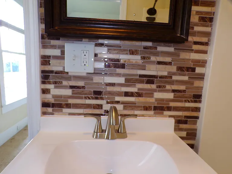 220 Harding St — Photo 14