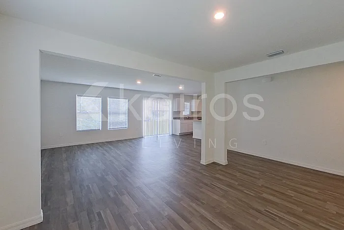 4 bed, 2.0 bath, 1650 sqft, $1,825 — Photo 3