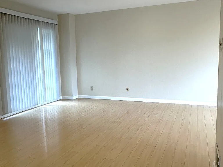 378 Richmond Dr #4 — Photo 12