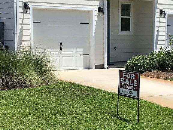 Front Entry & Single Garage