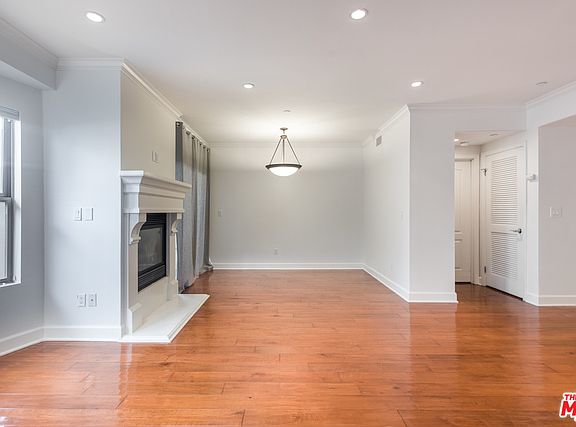 3rd image of 1522 Amherst Ave APT 104