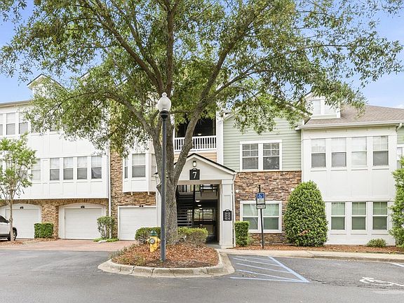 4th image of 2801 Chancellorsville Dr APT 718