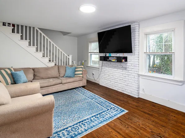 14 RANDALL Avenue, Stamford, CT 06905