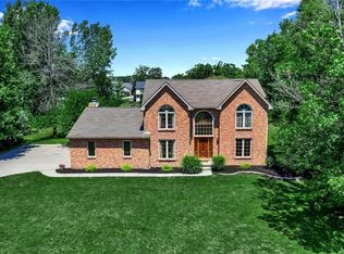 7277 Pendale Dr, North Tonawanda, NY 14120