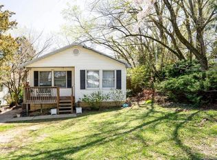 7 E Maiden Ln, Somerdale, NJ 08083