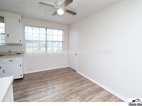 5th image of 734 Carondelay Dr