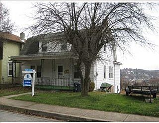 2nd image of 822 Cowan Ave