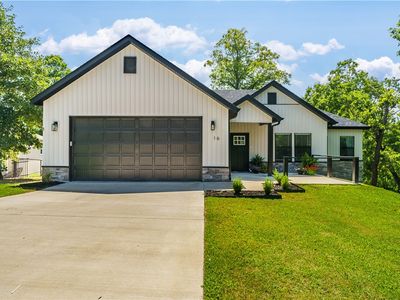 16 Hawthorn Ln, Bella Vista, AR, 72715