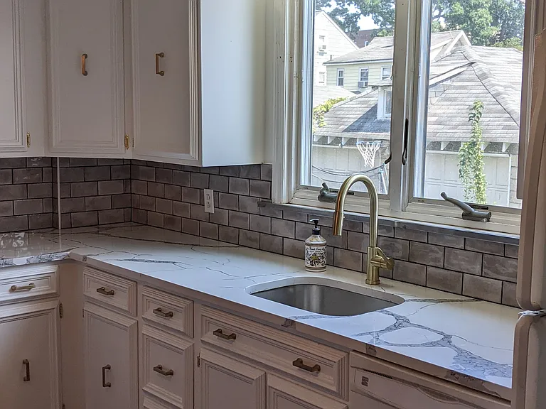76 Bremond St #1 — Photo 2