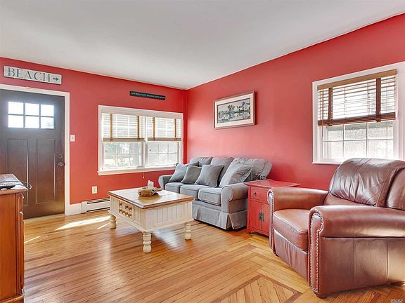 2nd image of 359 Plymouth Ave