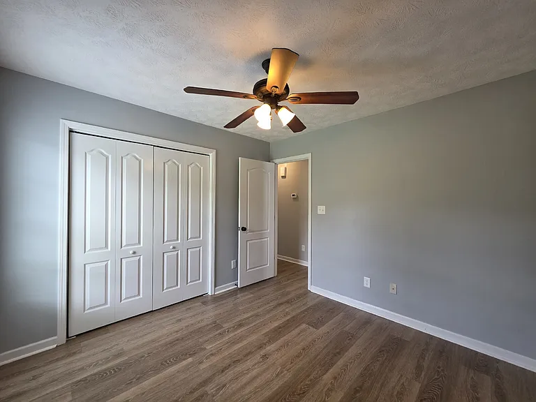4608 Crystobal Rd — Photo 17