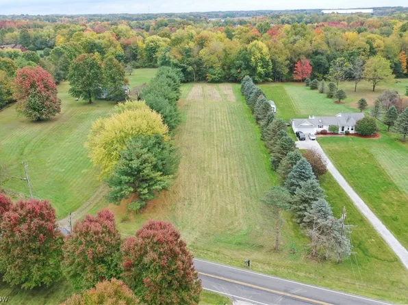 936 Martin Rd, Mogadore, OH 44260