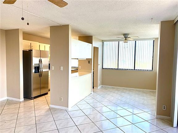 4th image of 4222 Inverrary Blvd APT 4710