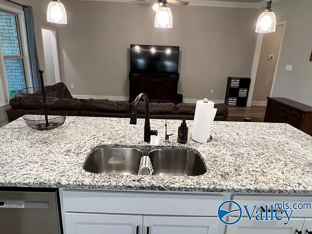 136 Gardencove Cir — Photo 14