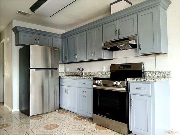2nd image of 3060 S Buckingham Ct #A