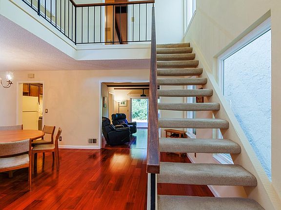3rd image of 20567 Oak Creek Ln