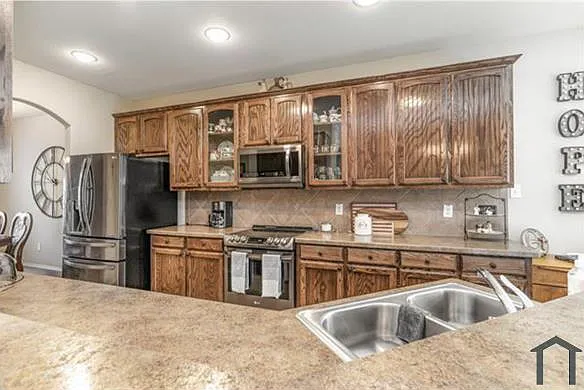 718 Fannin Dr — Photo 25