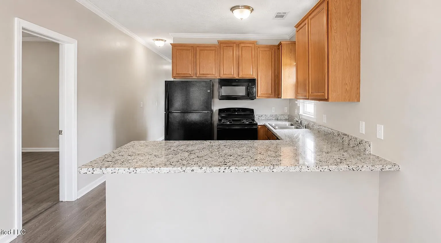 3 bed, 2.0 bath, 1225 sqft, $1,450 — Photo 1