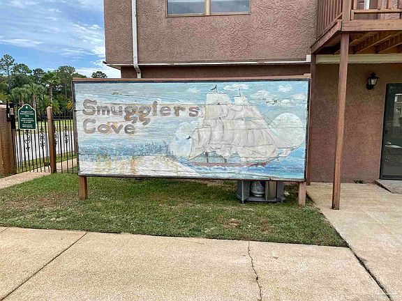 3rd image of 1725 W Smugglers Cove Dr