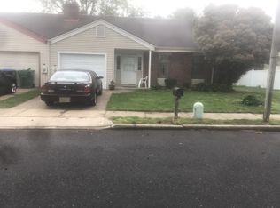 128 Mayfair Ln, Mount Laurel, NJ 08054