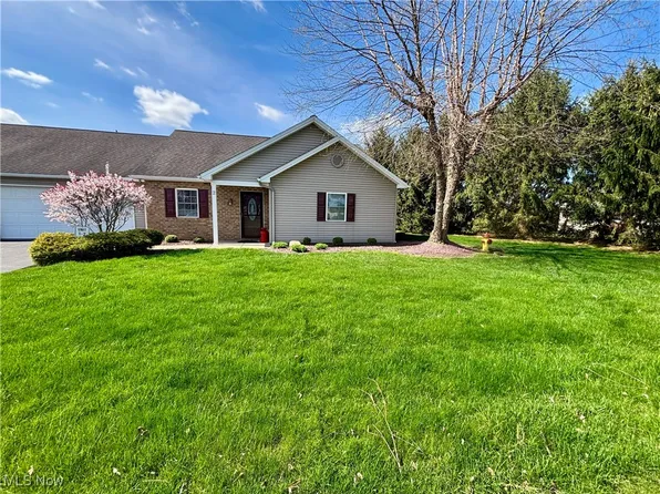 170 Sandy Ct Unit 2, New Middletown, OH 44442