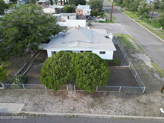 2nd image of 102 Aztec Ave