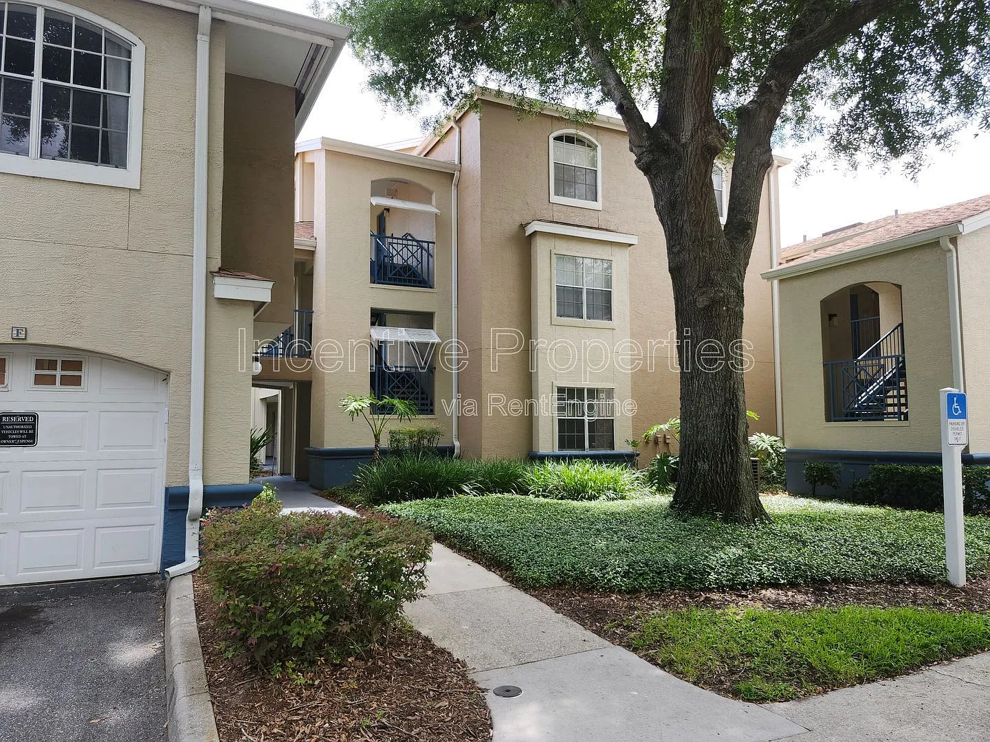 2 bed, 2.0 bath, 1080 sqft, $1,649 — Photo 1