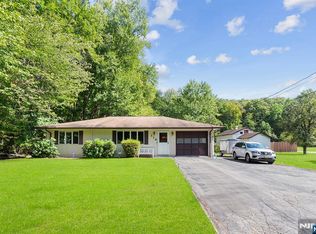 114 Van Dam Ave, Bloomingdale, NJ 07403