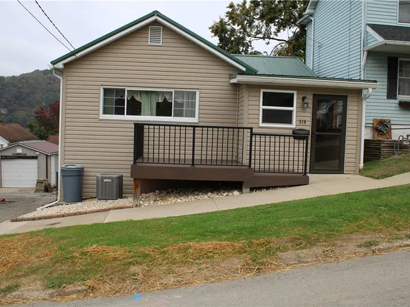 316 S 4th St, Apollo, PA 15613