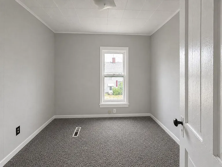 543 Erin St — Photo 23