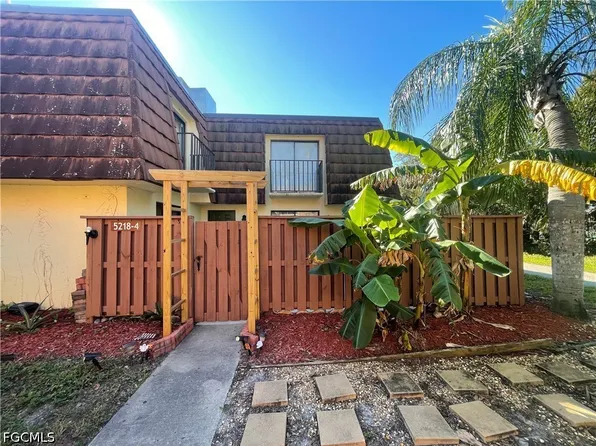 5218 Cedarbend Dr APT 4, Fort Myers, FL 33919