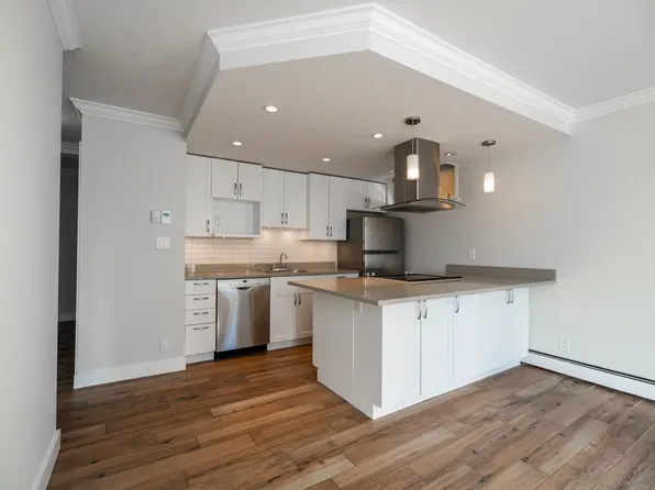 2035 Barclay St #301, Vancouver, BC V6G 1L6