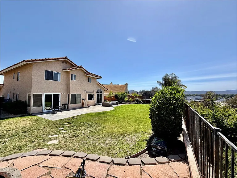 39711 Barberry Ct — Photo 27