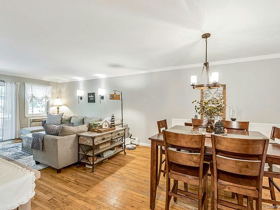 4th image of 21 Glen Hollow Drive #G9