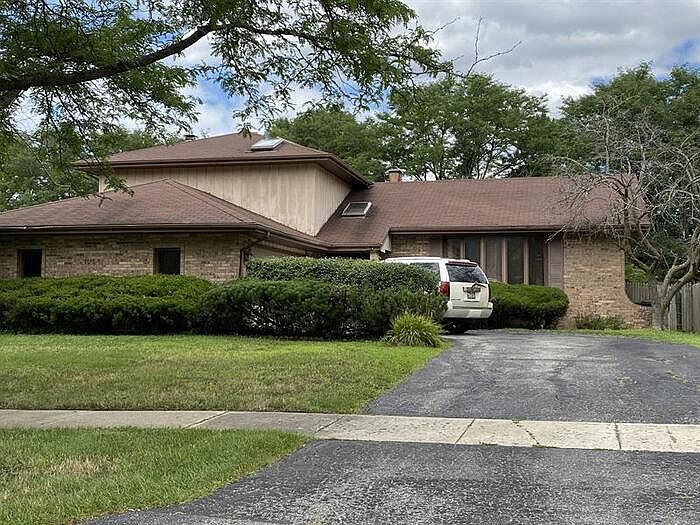 1st image of 3314 Knollwood Ln