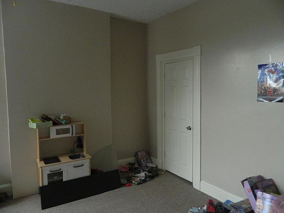 2nd image of 334 9th Ave APT 2