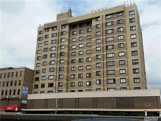 Rented by Voro, LLC | media 23