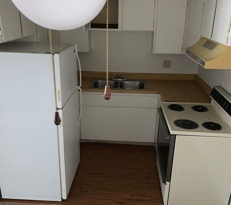 1st image of 555 N Royal Crest Cir #11
