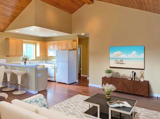 1584 Riverside Pl #C, Costa Mesa, CA 92627