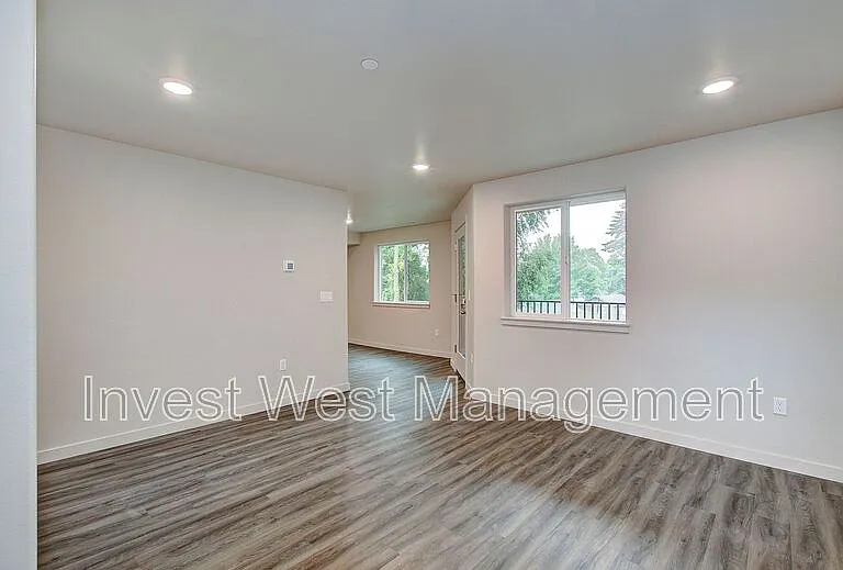 404 NE 117th Ave #101 — Photo 17