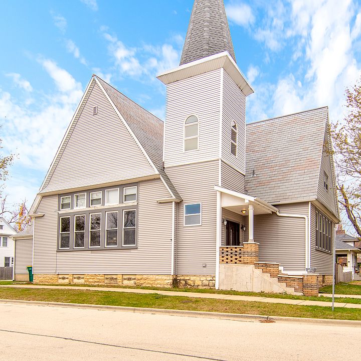 111 S Chicago Ave, Elwood, IL 60421 Zillow